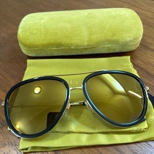 Gucci aviator sunglasses